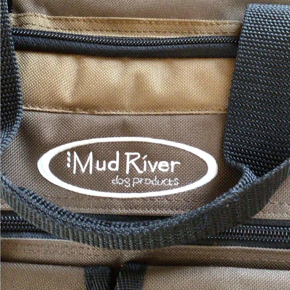 Mud River Dog products essentials bag